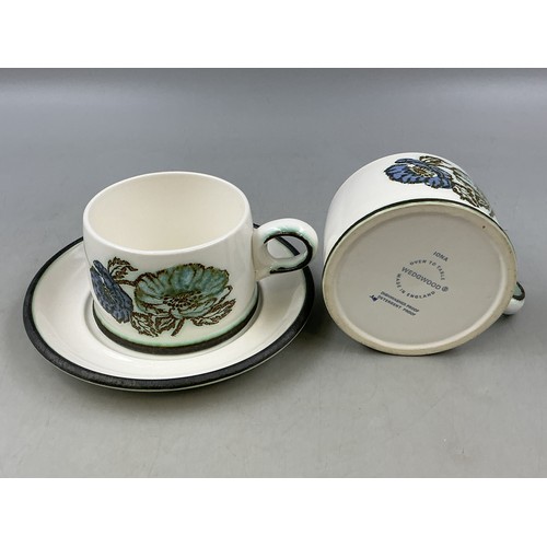 384 - A Wedgwood Iona Pattern Sixteen Piece Coffee Service