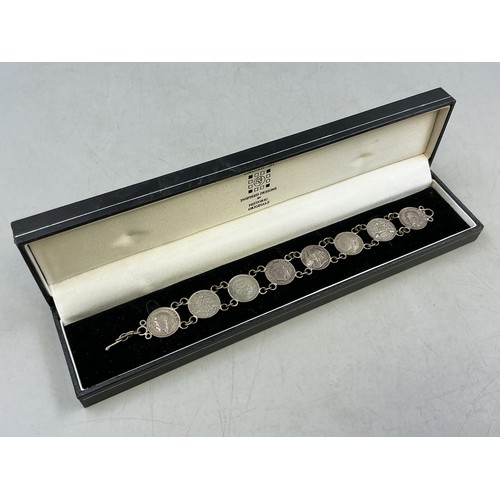 Lot 19        