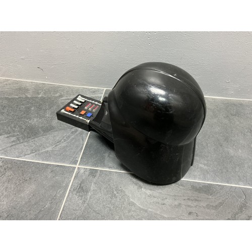 123 - Star Wars Hasbro 2004 Darth Vader Talking Mask with Voice Changer - Working When Tested