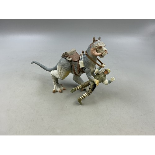 127 - Star Wars Lucas Film LTD 1997 The Power of the Force Luke Skywalker and Tauntaun Figurines. Pre-Owne... 