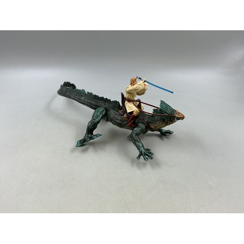 134 - Star Wars Hasbro 2005 Episode III: Revenge of the Sith Boga with Obi - Wan Kenobi Action Figure Set.... 