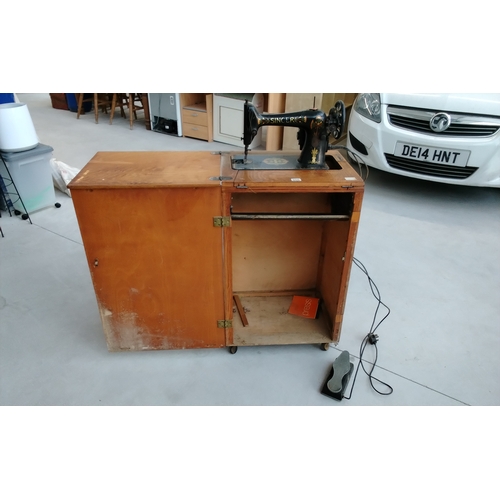 29 - Antique Singer Sewing Machine in Bespoke Made Cabinet on Castors complete with Foot Pedal/Power Cabl... 