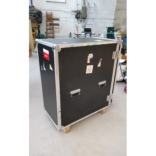 Large Cargo Flight Box (39