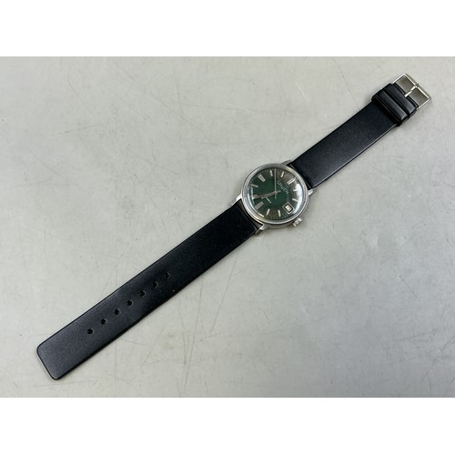 75 - Vintage Gruen 17 Jewels Mechanical Gent's Watch with Strap (Working)