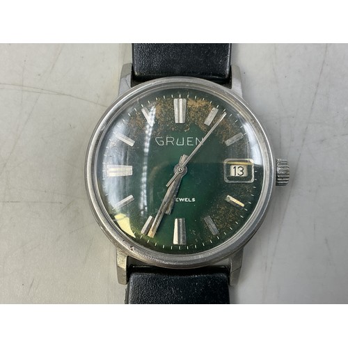 75 - Vintage Gruen 17 Jewels Mechanical Gent's Watch with Strap (Working)