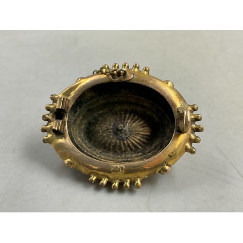 30 - Antique 10ct Brooch (Spares or Repairs) 3.7 grams