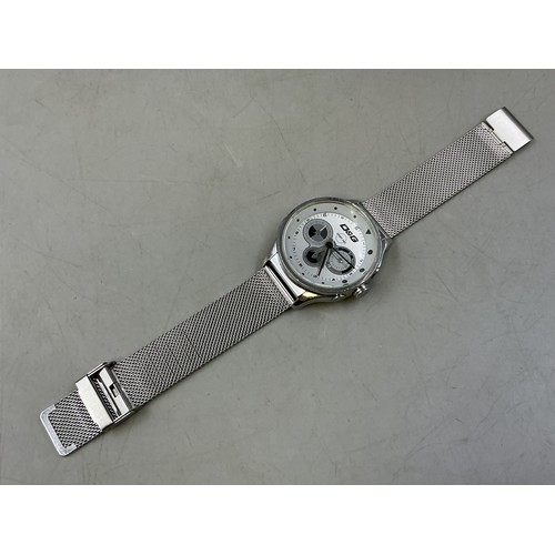 98 - A Gents Dolce & Gabbana Sports Pro Quartz Watch Stainless Steel Dial and Case, Mesh Strap. Worki... 