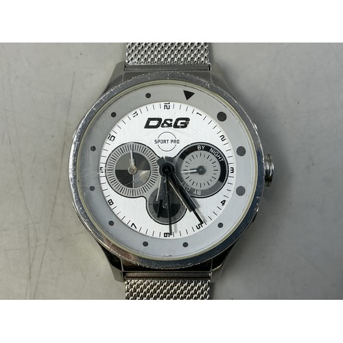 98 - A Gents Dolce & Gabbana Sports Pro Quartz Watch Stainless Steel Dial and Case, Mesh Strap. Worki... 