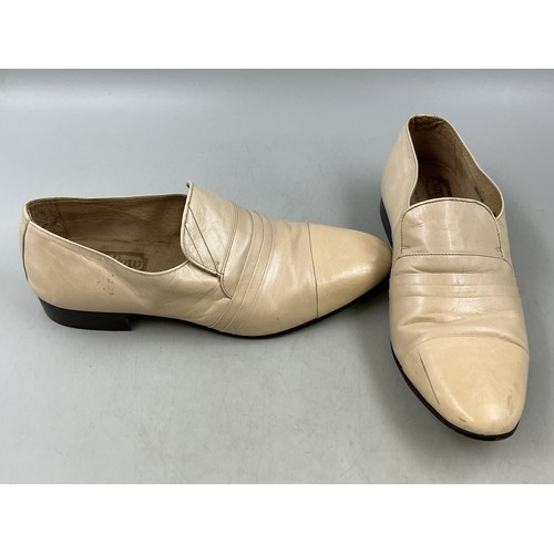 762 - Pair of Pre-Owned Savile Row of London Leather Slip-On loafers in size 9 uk
