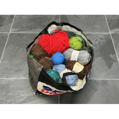 841 - Bag of Assorted Yarn. Some part used, others new. Brands to Include Stylecraft, King Cole and others