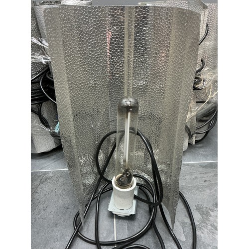 858 - Fourteen Hydroponic Lights - Untested