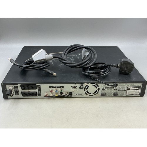 512 - Samsung Dvd-SH853M Player with 160gb Built-In HDD no remote untested but does power on when plugged ... 