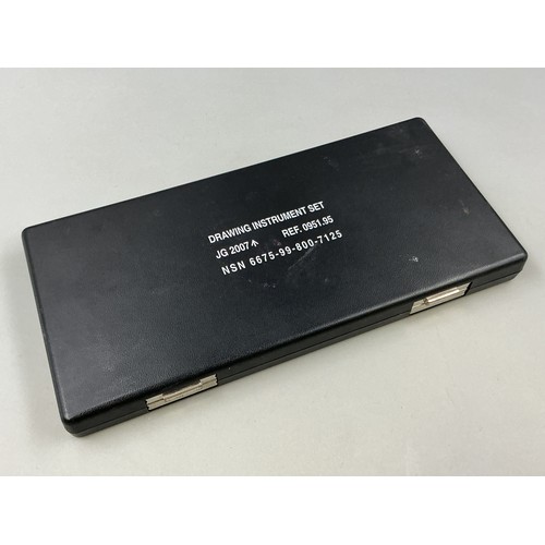 A Military Issue Eight Piece Drawing Instrument Set (JG 2007)