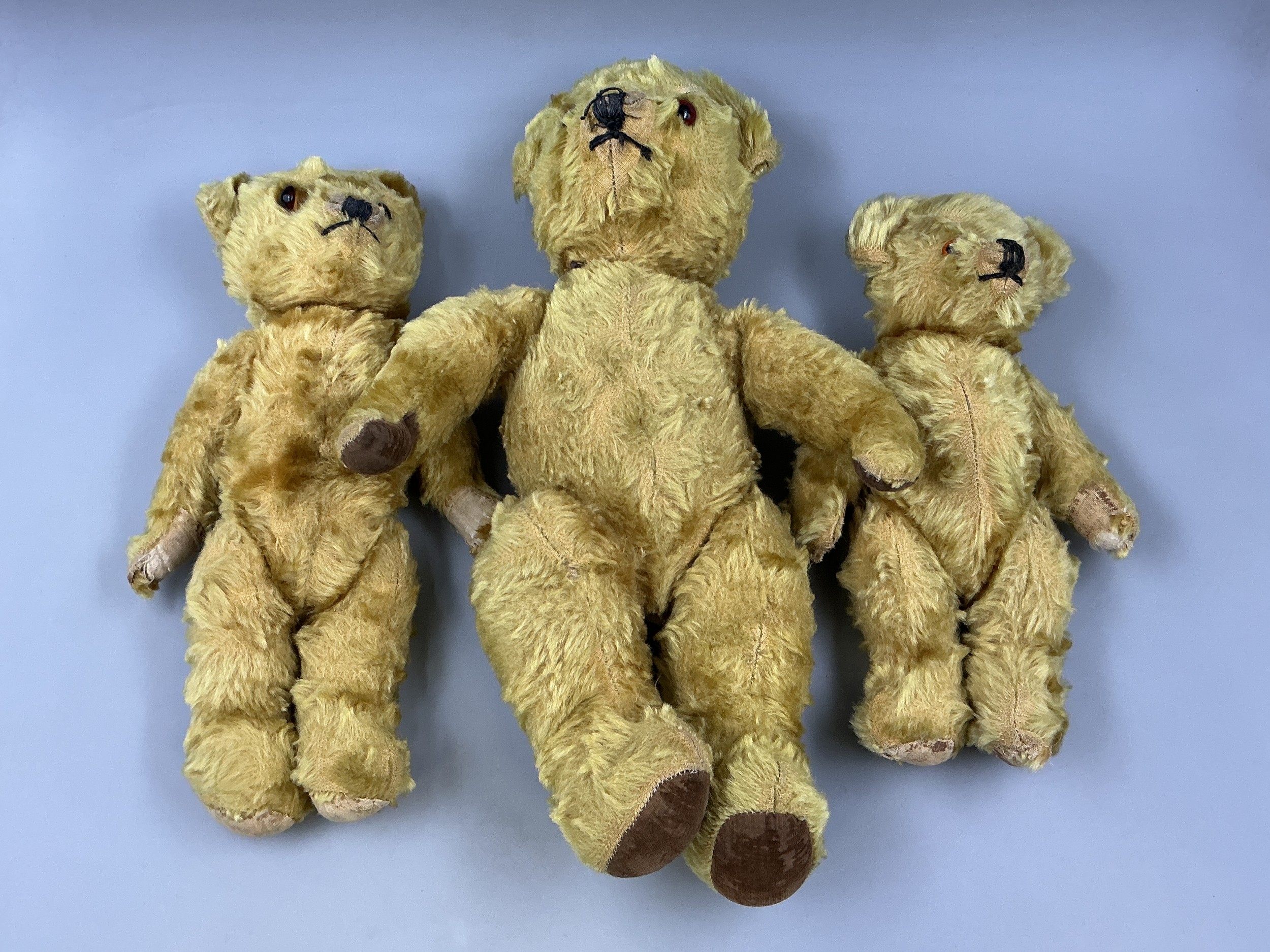 Three Vintage Graduated Hand Sewn Jointed Teddy Bears with Glass Eyes ...