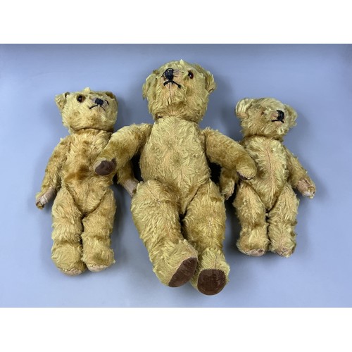 Three Vintage Graduated Hand Sewn Jointed Teddy Bears with Glass Eyes ...