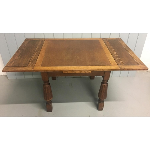 94 - A classic oak draw leaf table. Square, extending to a 6 seater rectangle.
Dimensions(cm) (Open) H76 ... 