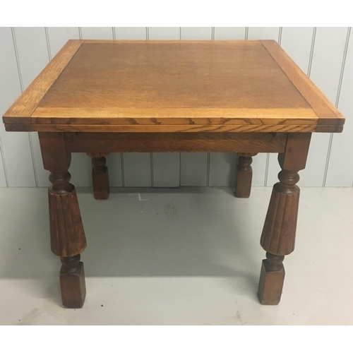 94 - A classic oak draw leaf table. Square, extending to a 6 seater rectangle.
Dimensions(cm) (Open) H76 ... 