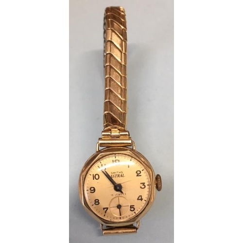 360 - A quality ladies watch from 1940's -Smiths Astral. Gold plated, 15 Jewel, rolled-gold front strap.
A... 