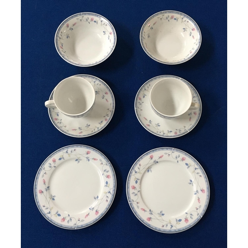 395 - A mixed lot of 2 part-teasets and one full dinner service