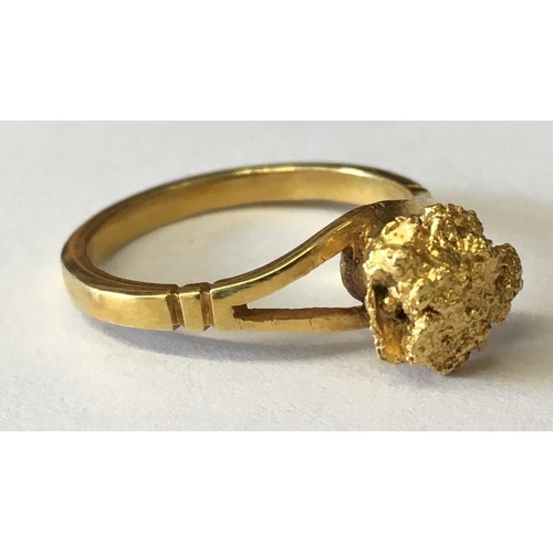 340 - A 22ct Gold 