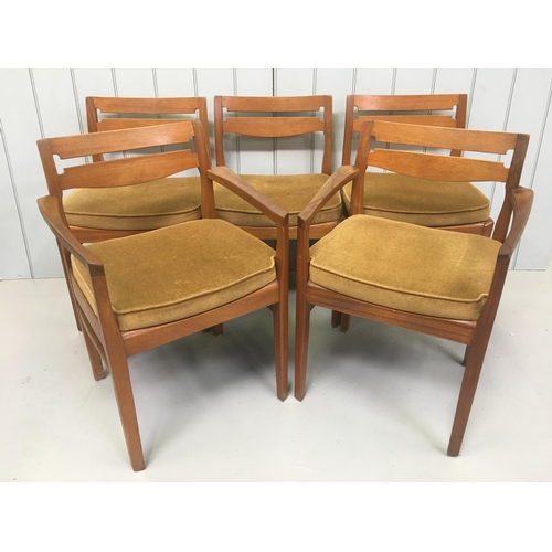 172 - A set of stylish, retro teak dining chairs. 2 carvers and 3 armless chairs.
Dimensions(cm) H74 (47 t... 