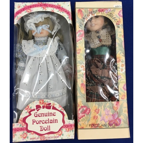 86 - A pair of boxed Knightsbridge dolls - 