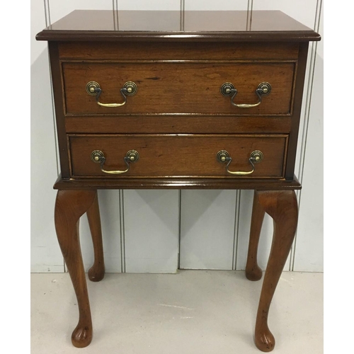 77 - A pretty sewing cabinet with hinged lid, one false drawer and one storage drawer.
Dimensions(cm) H67... 