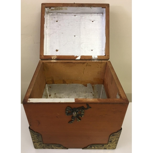 92 - A vintage Tea Caddy. Single compartment, with decorative metalwork.
Dimensions(cm) H18 W18 D15