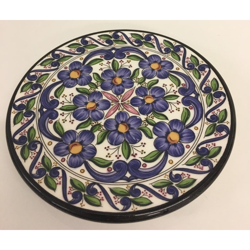 474 - A mixed lot of five pieces.
A mini vase by 