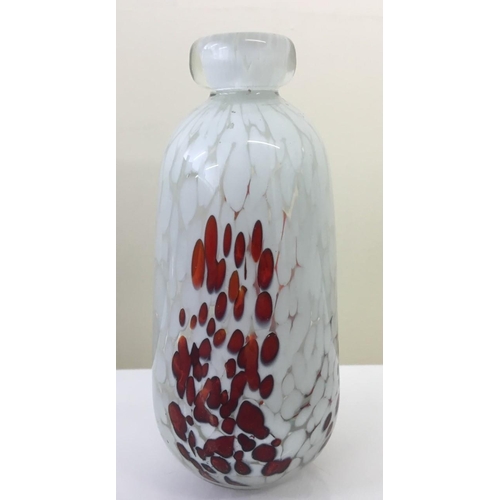 589 - A pair of mid-century Maltese Mdina glass vases. Red-spattered decoration. 
13cm & 9cm tall