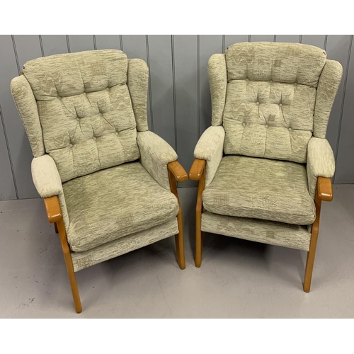 164C - A pair of beech-framed, wingback, armchairs. Upholstered in green fabric.
Dimensions(cm) H100 (50 to... 