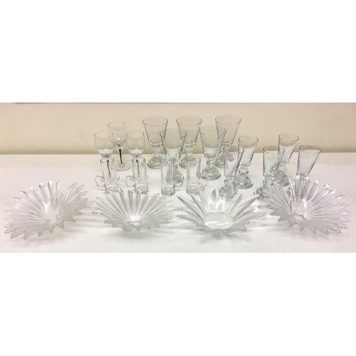 235 - A mixed lot of quality glassware.
Includes Ravenshead bowls, crystal stemmed wine & sherry glasses a... 