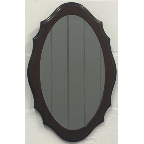 69 - A vintage, mahogany wall-hanging Mirror.
Dimensions(cm) H56 W37 D3