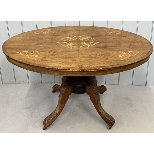 28 - A charming, inlaid walnut, Victorian breakfast table.
Dimensions(cm) H72, W116, D84.