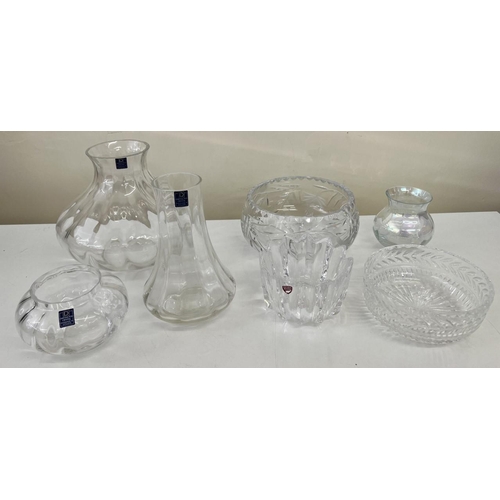 279 - A mixed lot of quality crystal items. Includes an Orrefors bowl, Dartington vases (x3), a Krosno bud... 