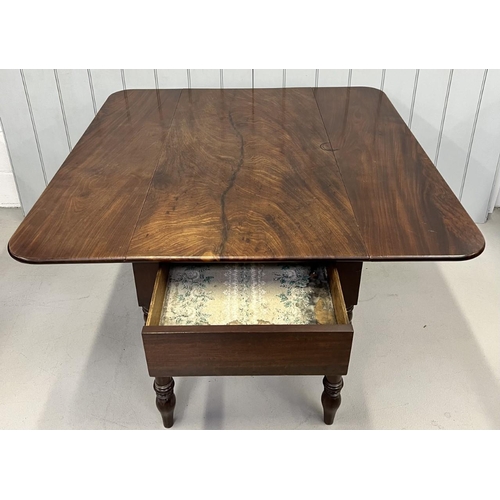 17 - A large, mahogany Pembroke table, with single drawer.
Dimensions(cm) H74, W63/127, D127.