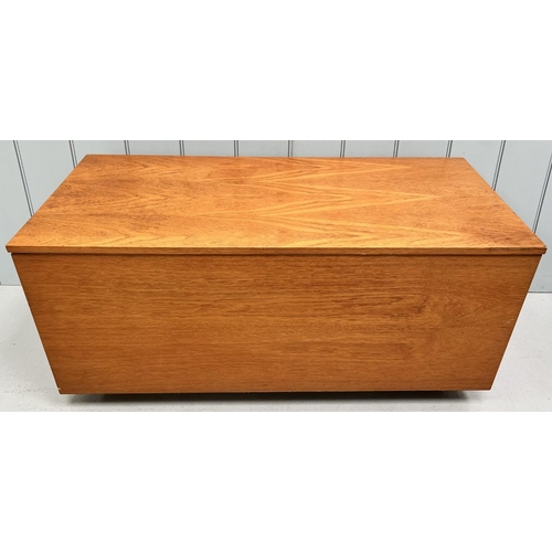 126A - A mid-century, teak blanket box, with hinged lid. Dimensions(cm) H48, W100, D44.