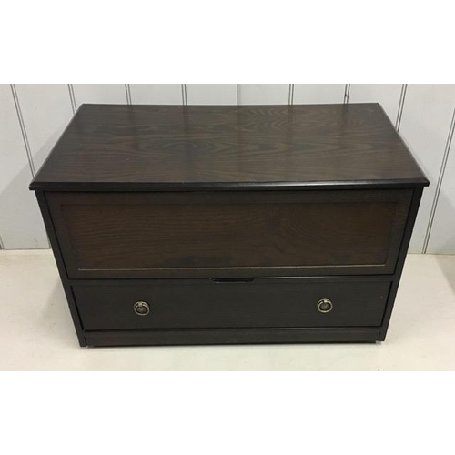 135K - A Jaycee Oak TV Cabinet. Video Shelf, over a single drawer. Dimensions(cm) H49, W80, D43.