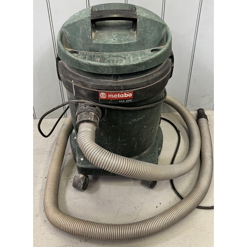 836 - A used, Metabo ASA 1202, industrial vacuum cleaner. Tested & appears in full working order. No attac... 