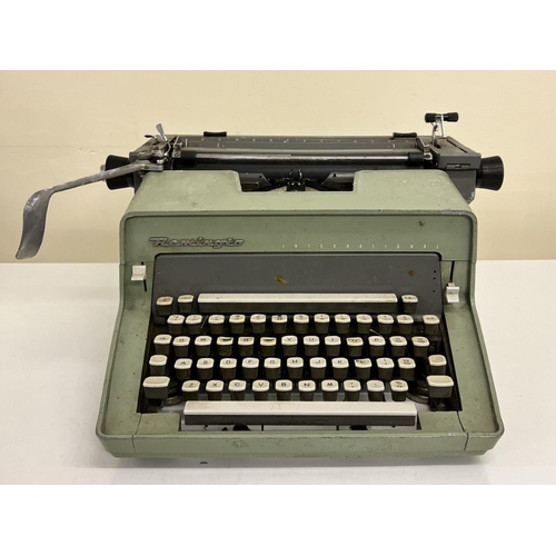 709Y - A vintage, Remington International typewriter.