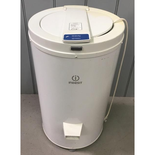 827 - An Indesit spin-dryer. Model no. F074626ISDG428. Tested & appears in full working order. Height 60cm... 