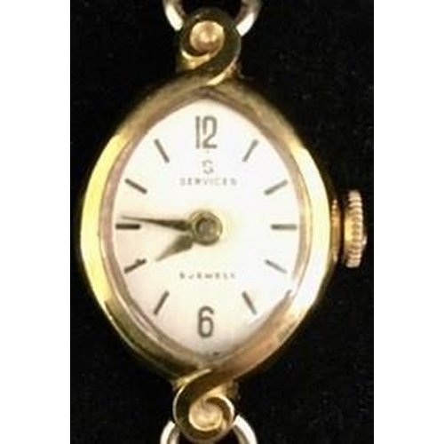 400 - A vintage, ladies 5 jewel watch by 'Services'.
Gold coloured, with yellow/white expandable bracelet.