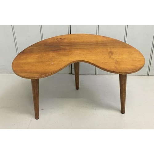 12 - A vintage, kidney-shaped side table. Dimensions(cm) H31, W51, D29.