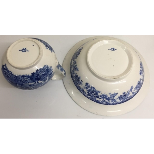 589 - A Minton's 'Genevese', blue & white jug and wash bowl.