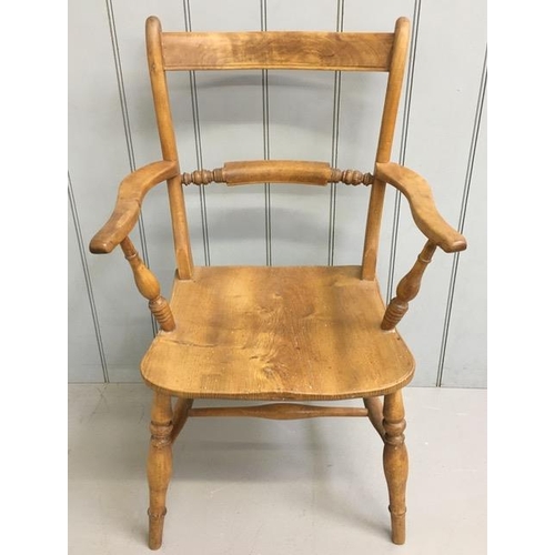 161 - A late 19th century, elm bar-back armchair. Dimensions(cm) H90(48 to seat), W57, D40.