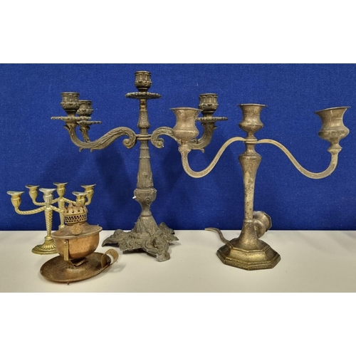 447 - A mixed lot of five metal vintage & antique candelabras & lamp. Notably a brass candelabra, with dol... 