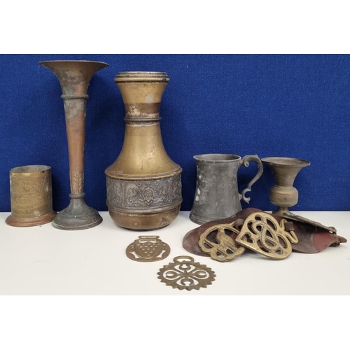 459 - A collection of brass & other metal ware. To include a brass neo-classical vase, horse brasses & a p... 