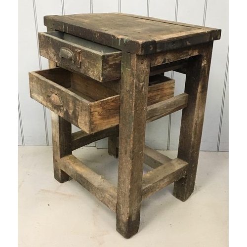 94 - A solid wood, antique workbench, possibly an original typesetter's bench. Dimensions(cm) H83, W65, D... 