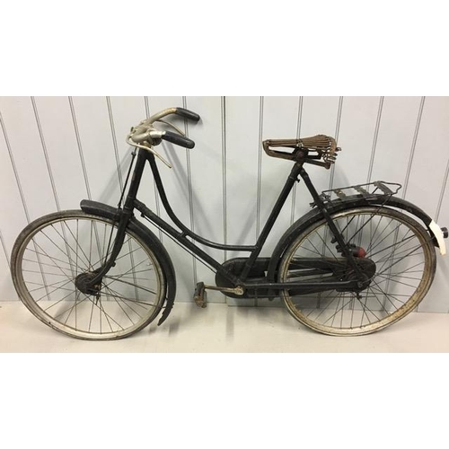 712 - A ladies bicycle, c.1930's, by Hercules Cycle & Motor Company, Birmingham.