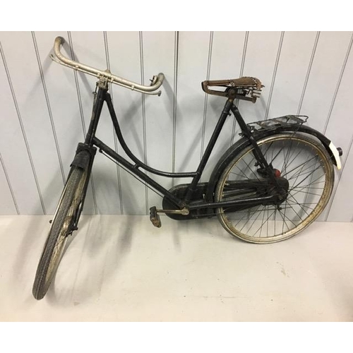 712 - A ladies bicycle, c.1930's, by Hercules Cycle & Motor Company, Birmingham.